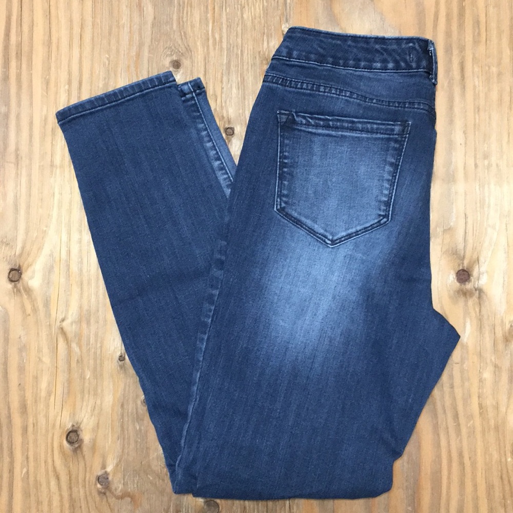 Jeans - Picture 2 of 4